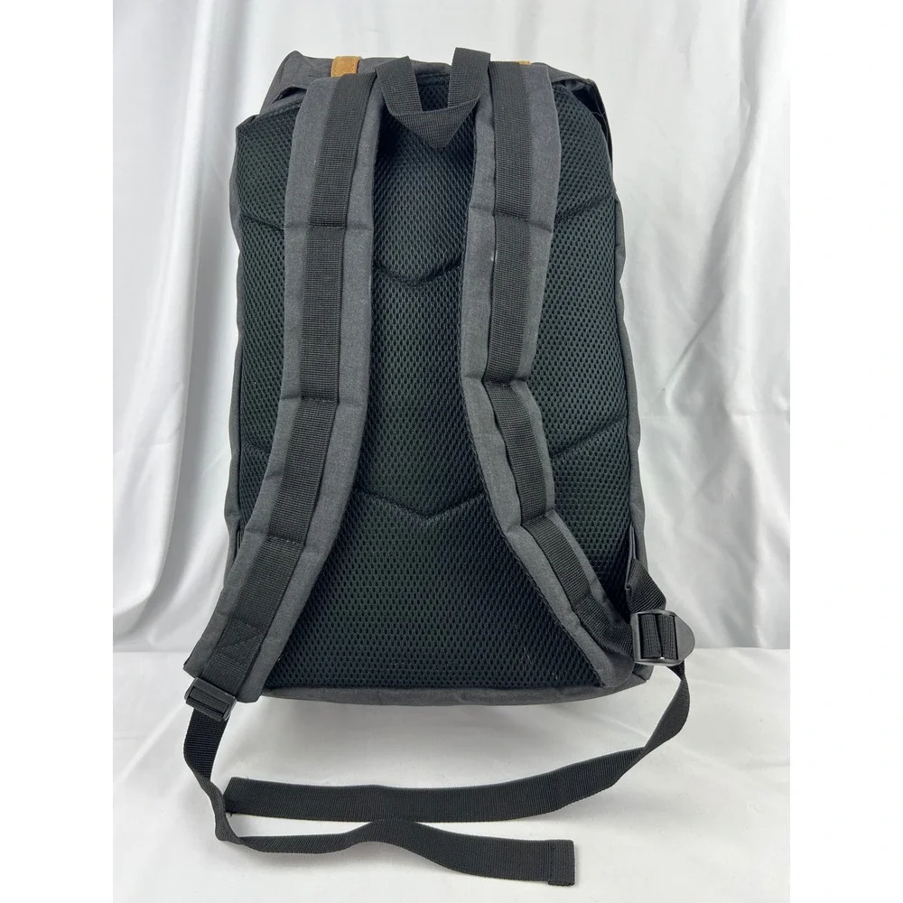 iD Tech Backpack Adult OS Laptop Bag Gray Faux Leather Buckle Straps Good